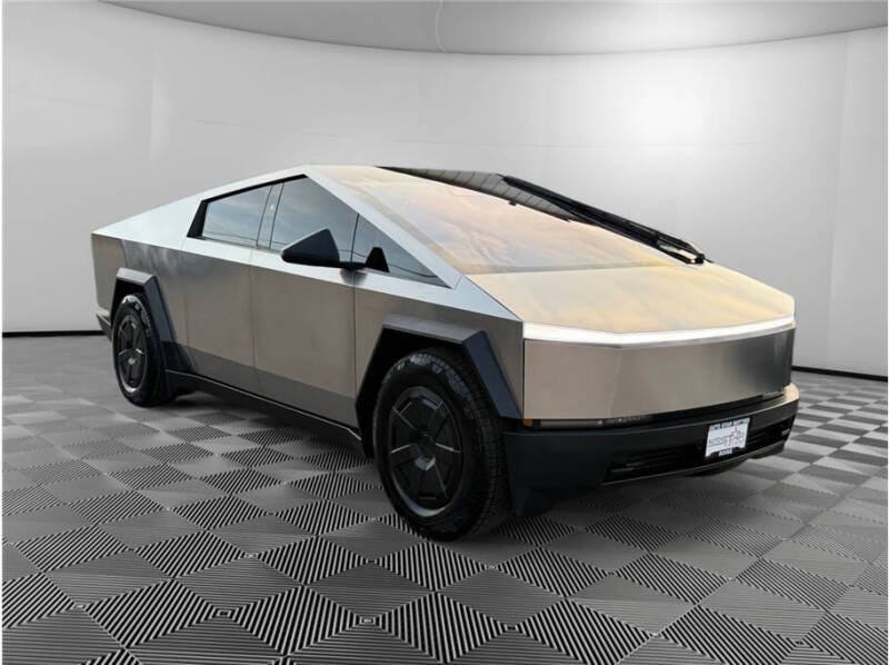 2024 Tesla Cybertruck Cyberbeast